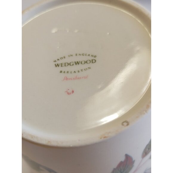 Vintage Wedgwood Bone China Dinner and Tea Items Lot 4 pieces- Penshurst - Picture 10 of 16